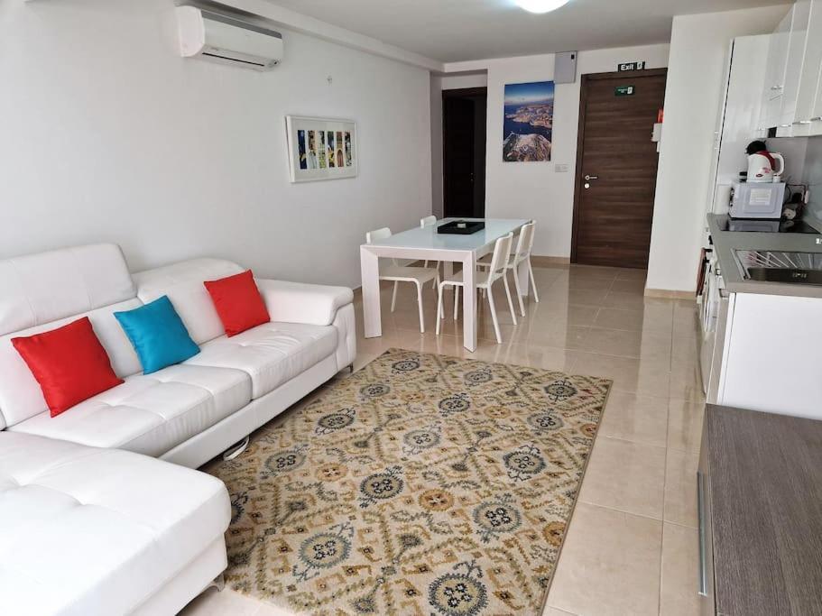 The Caves Cosy Apartment 1 Saint Julian's Exterior foto